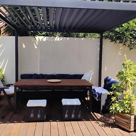 De Plain-pied Jardin Apartment *