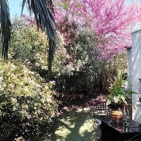 De Plain-pied Jardin Apartment *